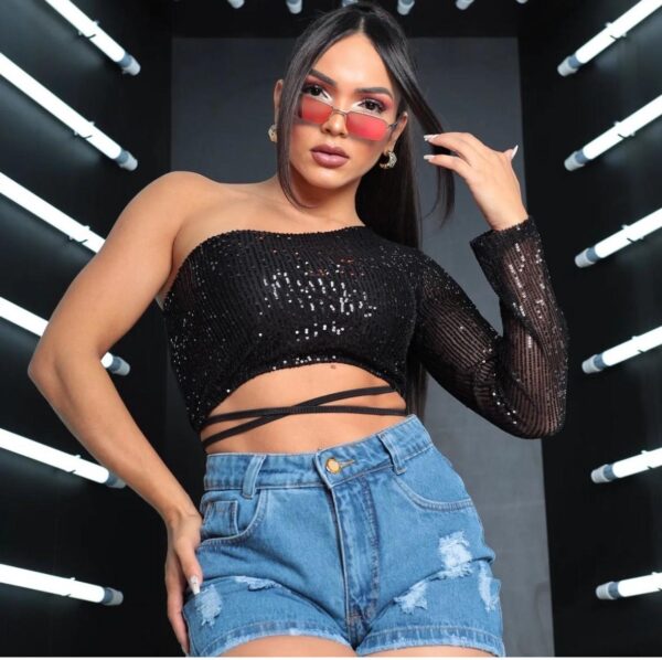Cropped de Paetê Mula Manca